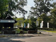 神社でお祭りかしら…