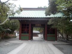 長谷駅からゆっくり歩いて１０分くらいで高徳院に着きました。