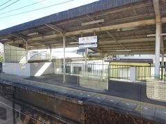 三重県に入って最初の駅、赤目口駅。