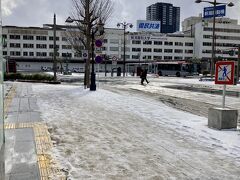 ■新潟駅バスターミナル■ 11:48
新潟交通E23 空港・松浜線（1142万代シテイ→新潟駅前1150）