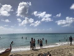 ワイキキビーチへ。