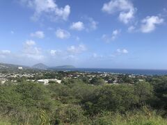 ロイヤルハワイアンセンターをあとにして、ダイヤモンドヘッドへ。