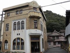 深川製磁の本店は趣のある洋館。