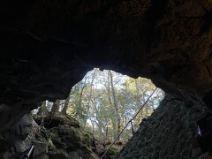 富岳風穴という看板があったので立ち寄ってみる事に…
相変わらずの思い付きのぶらり旅(^^♪