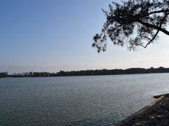 次に電動バイクを走らせてやってきたのは太湖。

ココはかなり大きな湖。
金門って小さな島だけど自然も多い。