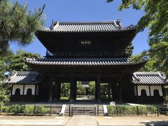 続いて、建仁寺にも行ってみました。祇園近くの大きなお寺です。