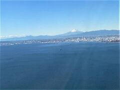 特に遅れることも無く
羽田空港上空まで戻って来ました。
元旦にはっきりと富士山を拝むことが出来ました。
元旦に上空から富士山をみるのは初めてです。

1日追加となった年末旅行、
冬の北海道はなかなか侮れないですね。

しかし、また、行きたいですね。
