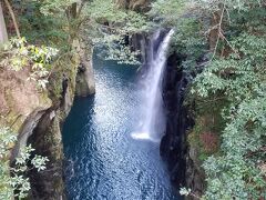 高千穂峡　御橋から見た真名井の滝

落差17ｍ。日本の滝百選に選ばれている名瀑。