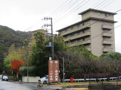 12/30。

この日は朝からかなりの大雨でした。

宿泊先の「下賀茂温泉 花のおもてなし南楽」では朝食を頼まなかったので、朝ごはんも下田の街で食べます。

貸切温泉が良かったですね。