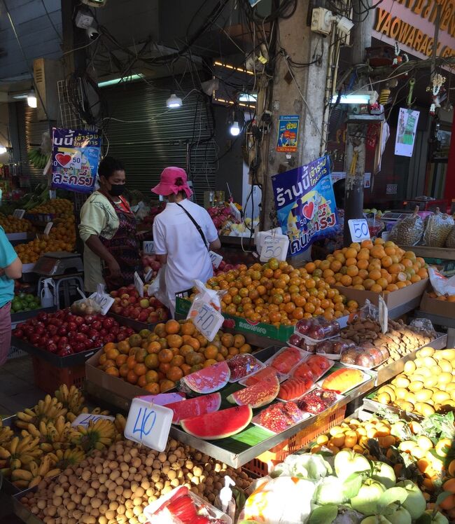 何でも10％程高い果物店