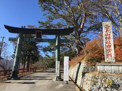 前日夜に行った
二荒山神社へ