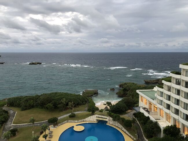 クラブラウンジの朝御飯は７時・８時・９時と予約制で、私は前日に９時を予約したのでのんびり起きました。