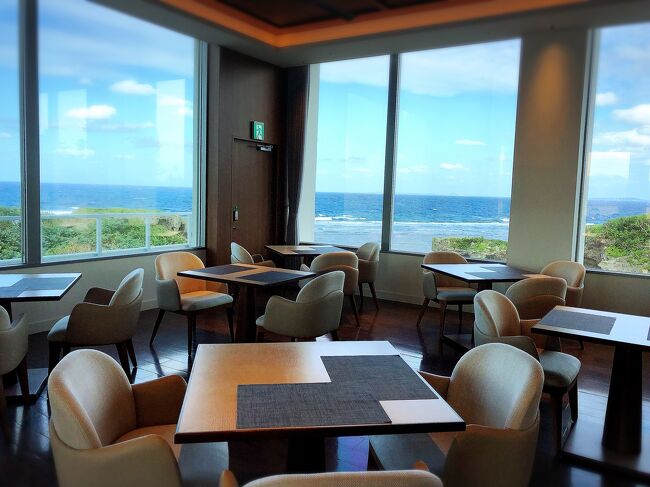 晴れてきたね～。<br /><br />流石に１１時過ぎ、みんな観光に行っちゃって居ないね。<br />沖縄本土は12～3年前にドハマリして毎年来ていたので、主立った観光地は見っちゃったんだよね。