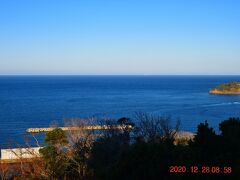 風は強かったが絶景の国境の島を体験できた。