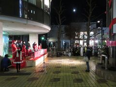 藤丸では寒い中クリスマスイベント
藤丸で時間をつぶして