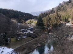 四万清流の湯近く。