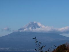 恋人岬からの富士山、雲がちょっと残念