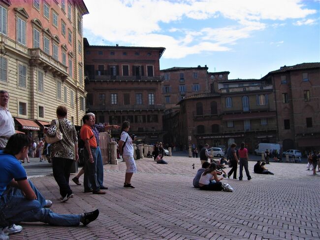 安野光雅 「町の丘シエナ(イタリア)」 （トスカーナ地方の町