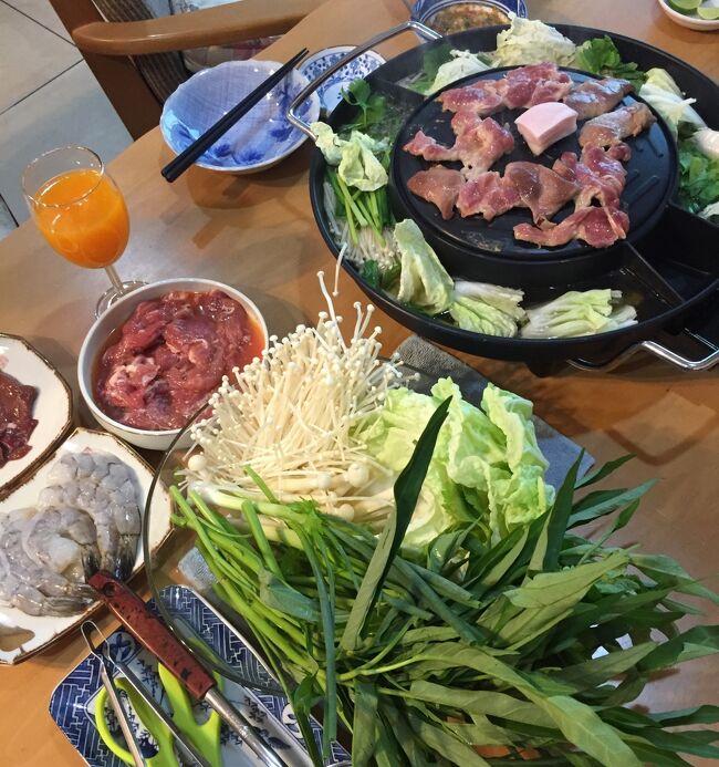 12日　　夕食<br />ムーカタ．．．◎