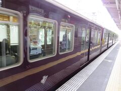 南茨木駅から準急（だったかな？）に乗りました。