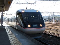 2020.12.28　中津川
さて、再び貨物列車が集中する時間帯だ。気合を入れて特急「しなの９号」に…もちろん乗らない（笑）。