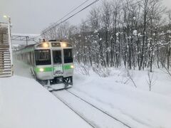 ホームへ降りたら旭川行が到着