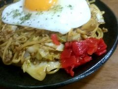 北海屋の横手焼きそば。
目玉焼きと豚挽き肉が熱々の麺とからまって美味しい。

満腹になって、大曲から新幹線で大宮へ帰路に着いた。


今回は温泉三昧で疲れを癒すことができた。また鶴の湯に近々連泊でゆっくり泊まりたいな。