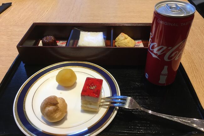 甘いものが苦手な旦那様はこの間にお部屋を除菌してくれてます。