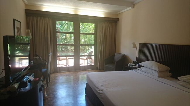 部屋はいたって普通だけど<br />清潔感もあり<br />wi-fiの繋がりもよく<br /><br /><br />問題なし<br />