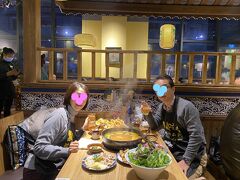 21:30くらいに退店し、歩いてホテルまで戻り初日終了。