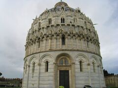 サンジョバンニ（ピサ）の洗礼堂
Battistero di San Giovanni
