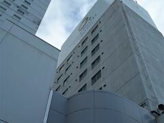 ロワジールホテル豊橋。
泊まるのは此処では有りません。ランチブッフェに来ました。本数は少ないものの駅から無料シャトルバスが出ています