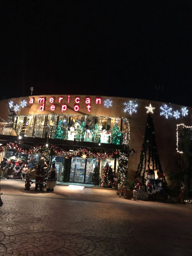 夜はアメリカンビレッジを散歩<br />