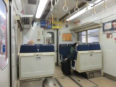 ２０１４年１１月初旬。
羽田空港へは京急のエアポート急行で行きました。