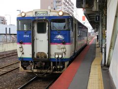 12:25発の鵡川行き普通列車に乗車し、