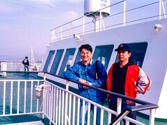 夜中に札幌を出発。下道を走って函館へ。函館から青函連絡船で青森へ。