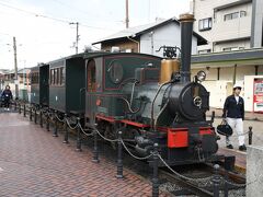 昨日の夜から引き続き、坊ちゃん列車が展示されてました。