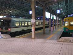 反対側には電鉄富山駅がある。昔は別会社の車体が大事に使われています。