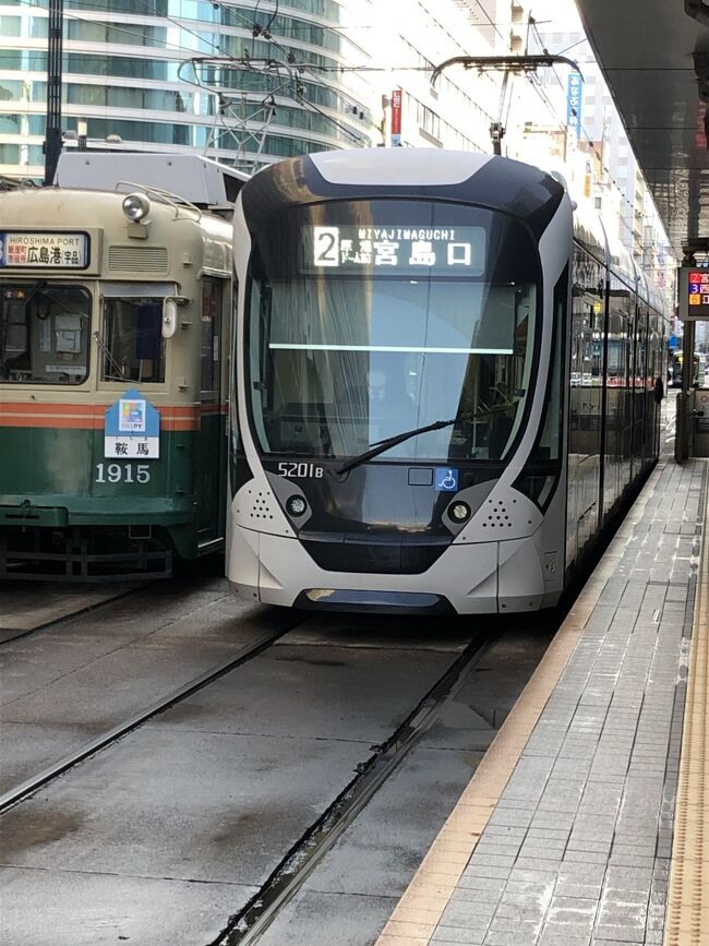 数分待ち、電車が来ました。