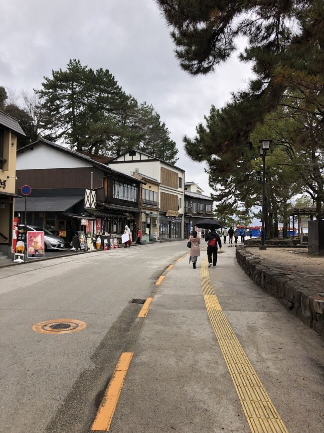 厳島神社まで向かいます。