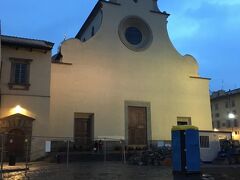 サント・スピリト聖堂
Basilica di Santo Spirito

すっかり暗くなりました。
