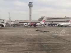 熱海の温泉で英気を養って、朝羽田空港から岡山空港へ。羽田でファンタジアの飛行機に遭遇。あんなに大好きだったのに、最近ディズニーにもときめかないのは年のせいでしょうか。