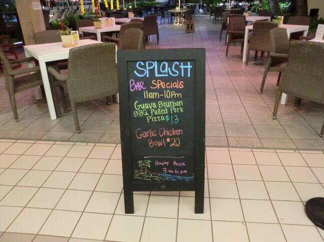 SPLASH=夜はレストラン+バー、朝は朝食会場<br />