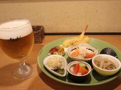 大和CAFEで夕食。
前日店の前を通った時混んでいたので、昼間に予約しておきました。

夜ごはんビールセット。