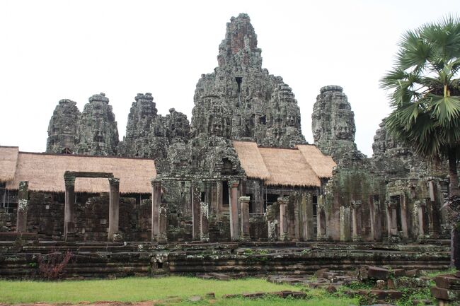 バイヨンの庭、屋根は復元中です。