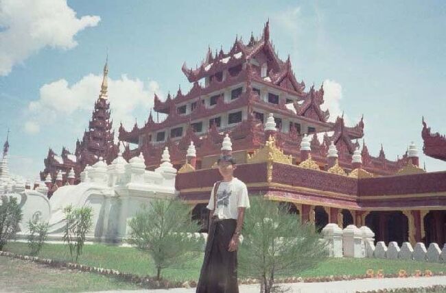 マンダレーの寺院。