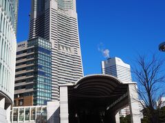 お馴染み横浜ランドマークタワー（25街区、70階）。