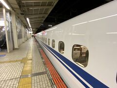 ★21:45
米原駅に到着。そのまま在来線ホームに移動し、特急列車に乗り換え～