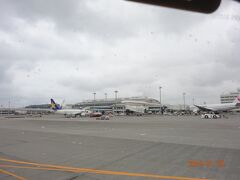 那覇空港に到着です
