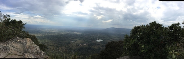 上記写真の中央右の溜め池（⑦から望む）。タイ側から見ると左側に見えてました。<br />ほぼ、同じ位置なんだなあと、改めて思いました。